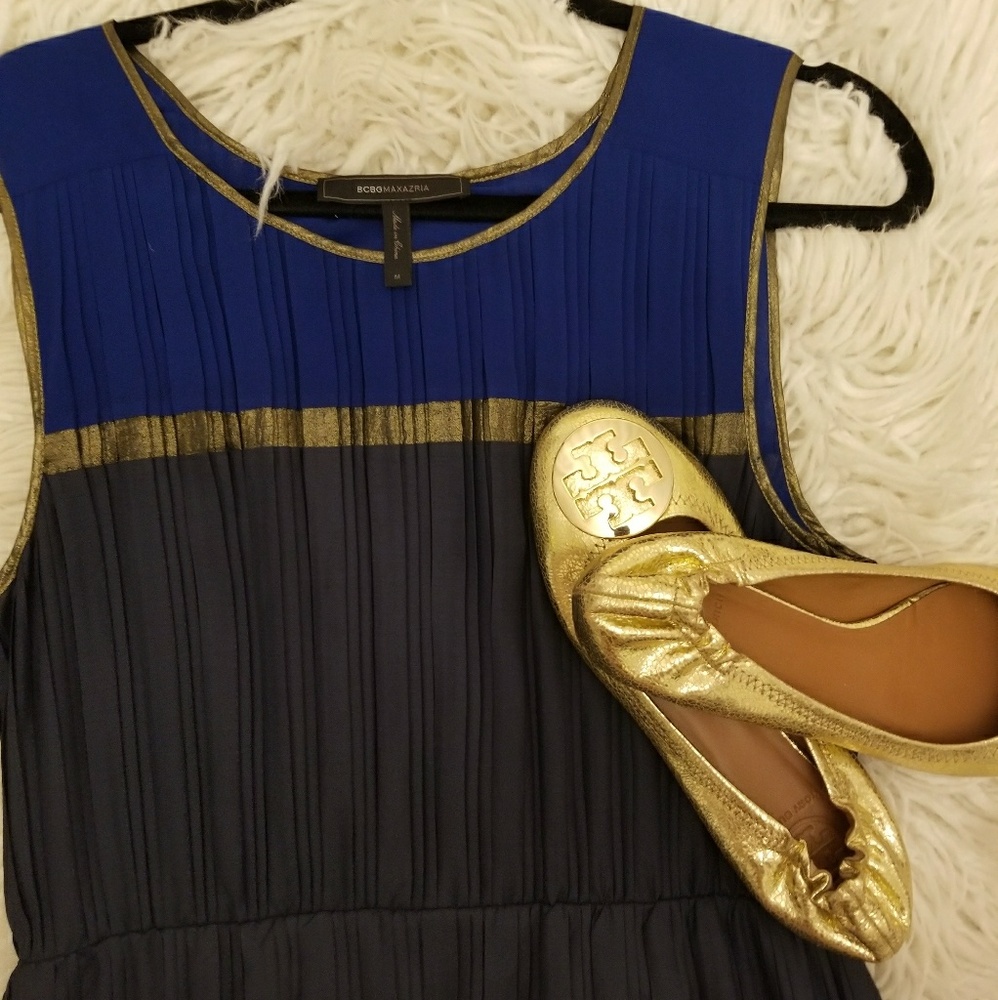 BCBGMAXAZRIA Mara Color Blocked Pleated Dress